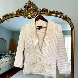 Gorgeous knit blazer